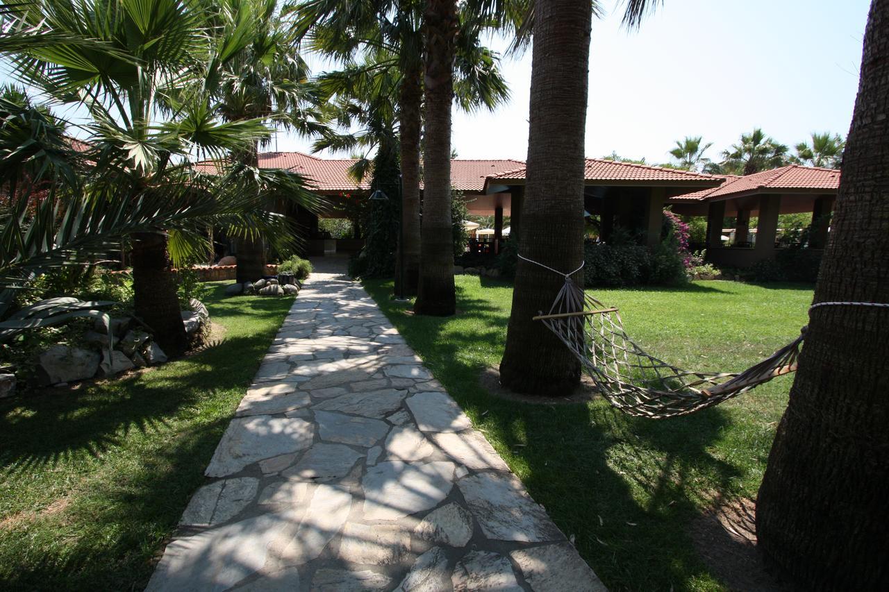 Holiday Calbis Hotel Dalyan Exterior photo